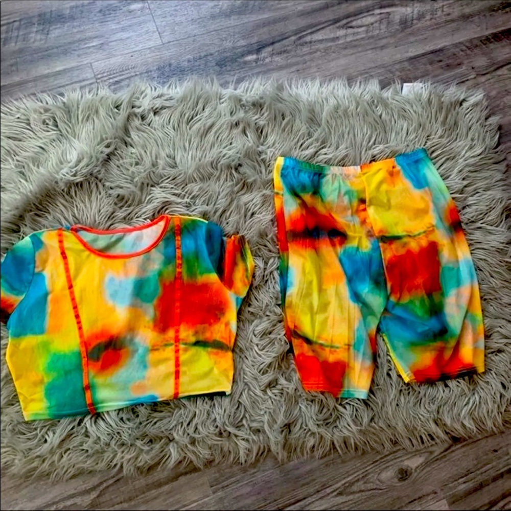 Multicolor shorts two piece